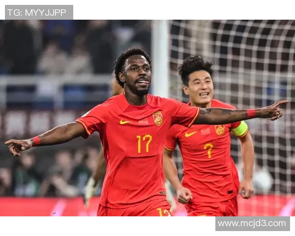 国足二队迎战天津队全力以赴争取胜利展现年轻力量与团队精神 国足二队迎战天津队全力以赴争取胜利展现年轻力量与团队精神