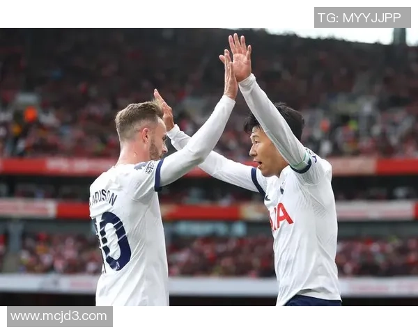 曼城与热刺激战正酣谁能在英超赛场上笑到最后 曼城与热刺激战正酣谁能在英超赛场上笑到最后